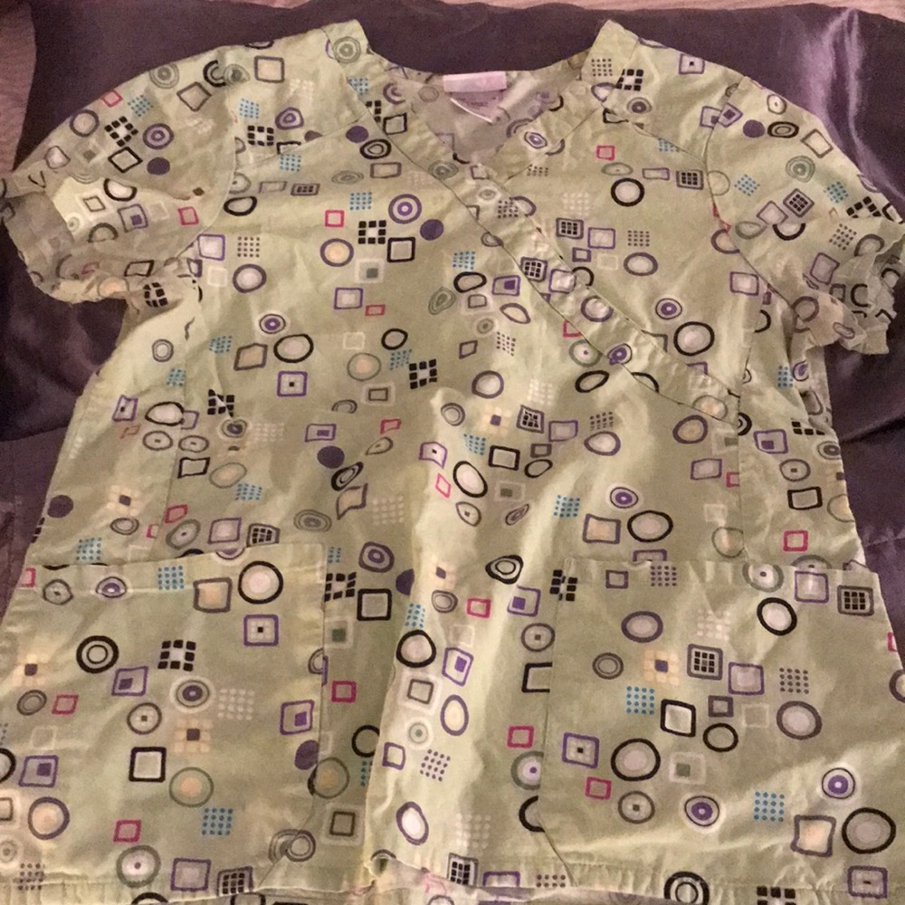 Scrub top